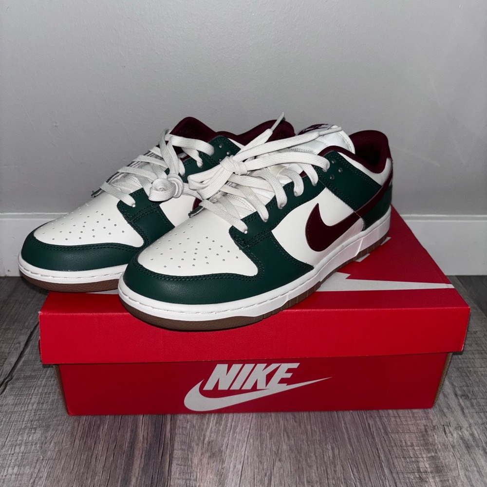 Nike Dunk Low Retro